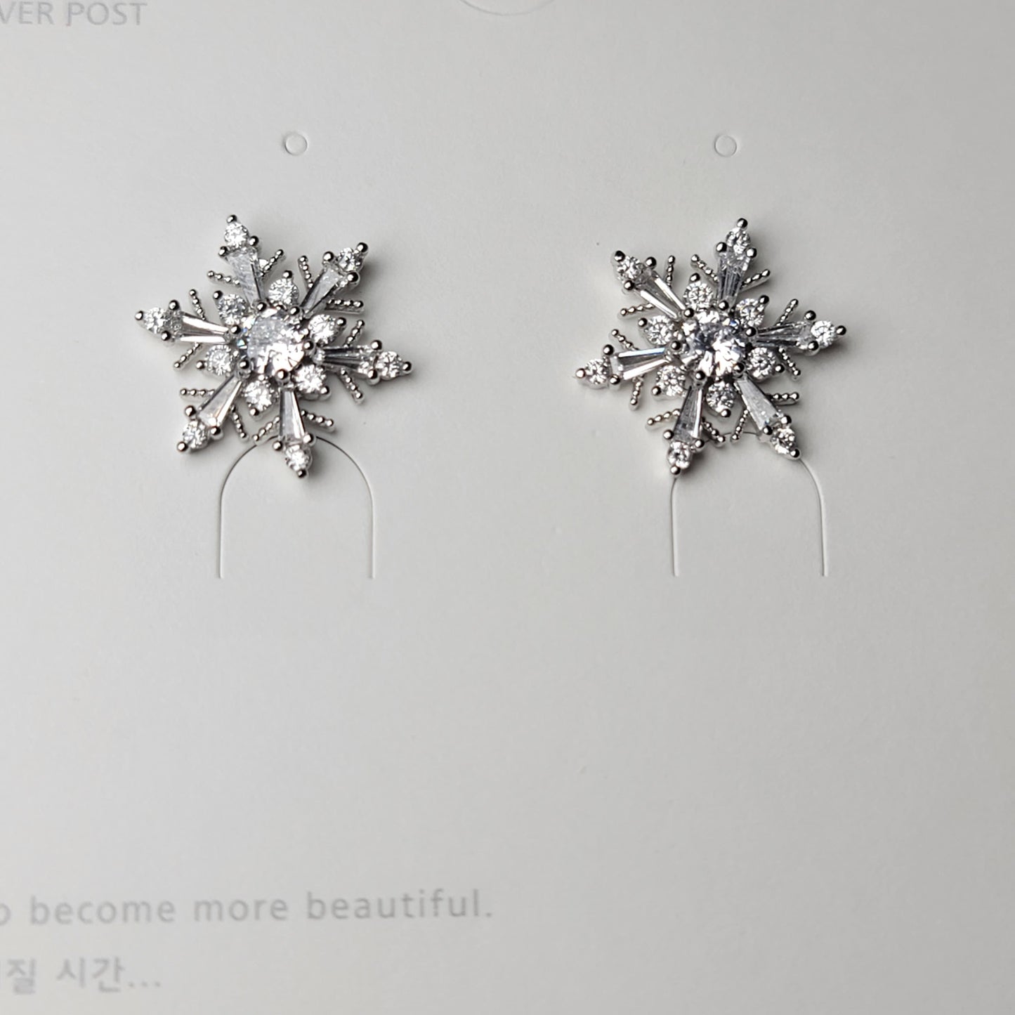 Sparkling Snowflake Stud Earrings – Silver Crystal Design