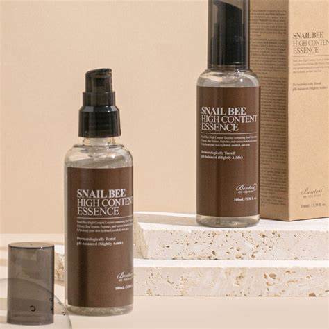 Benton Snail Bee High Content Essence - Hydrating and Repairing Essence