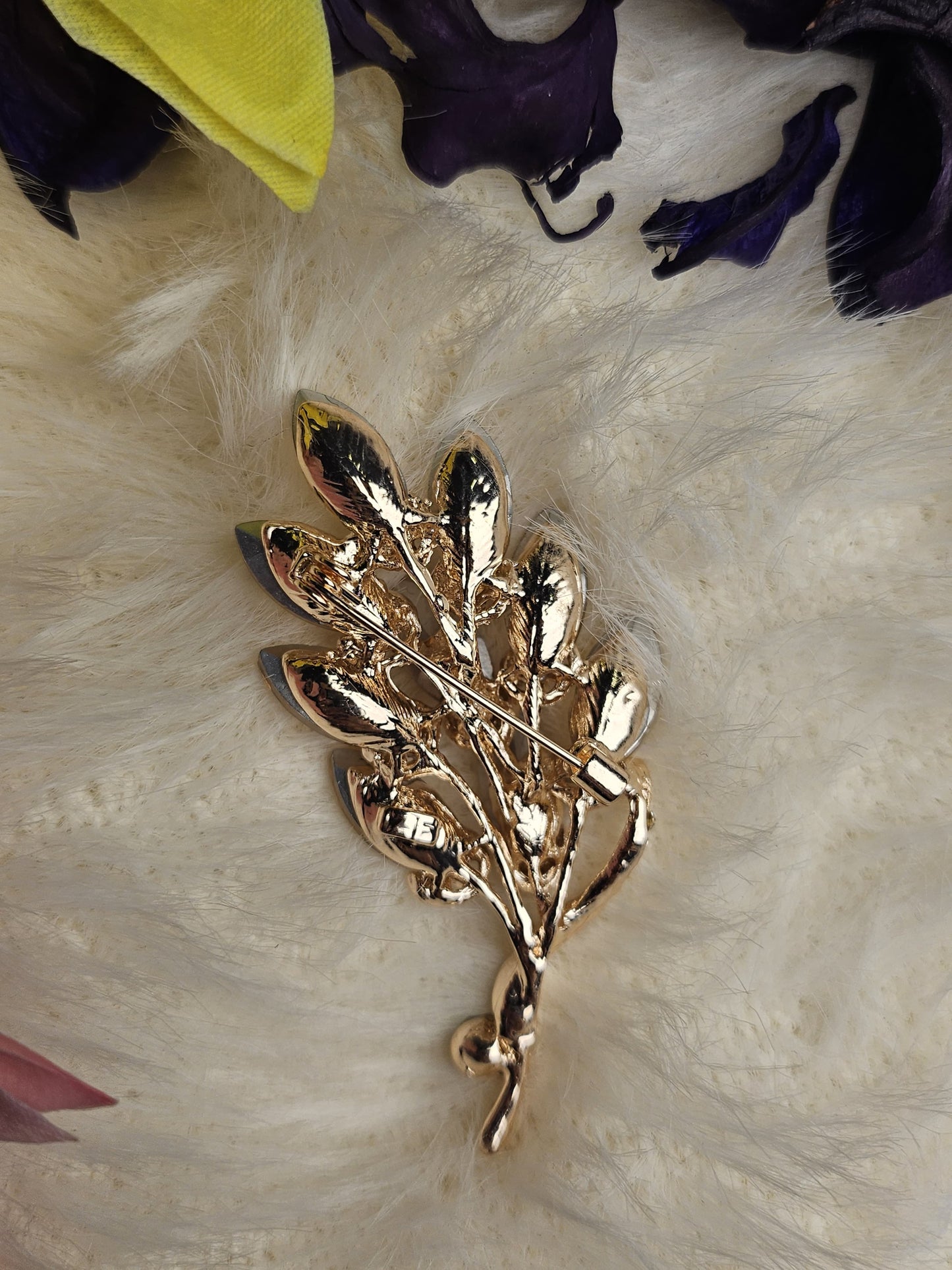 Golden Leaf Crystal Brooch