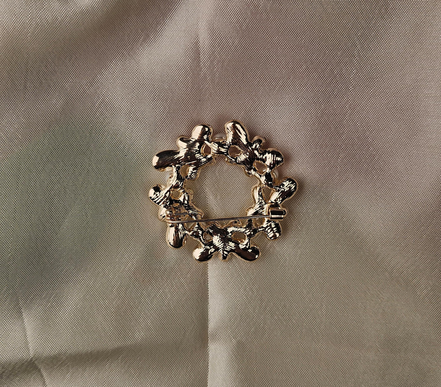 Pearl and Crystal Wreath Brooch