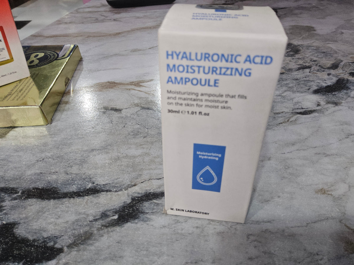 HYALURONIC ACID MOISTURIZING AMPOULE